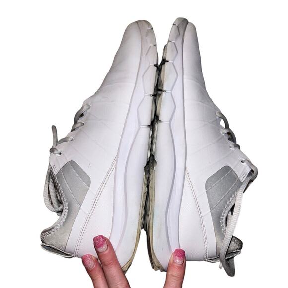 Women’s 9 2015 Nike FI Impact 2 White/Platinum Waterproof Spikeless Golf Shoes - Picture 9 of 10